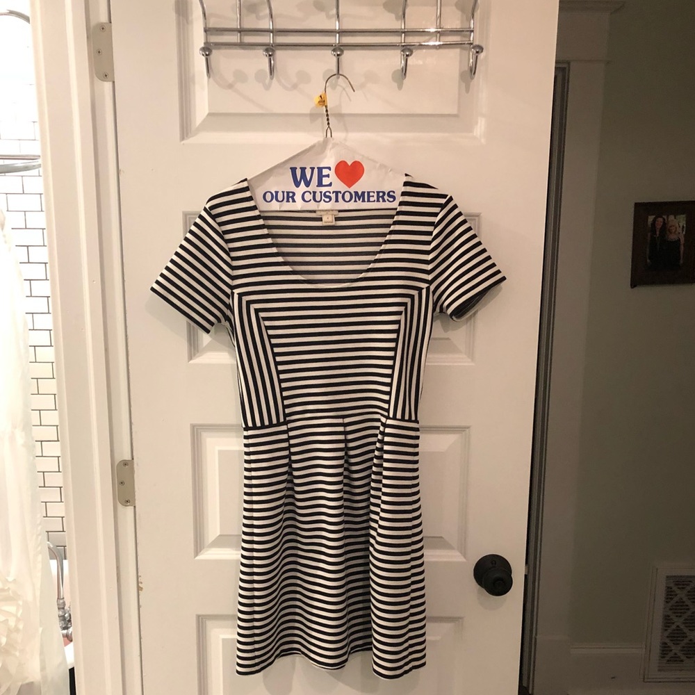 Women’s black and white striped dress